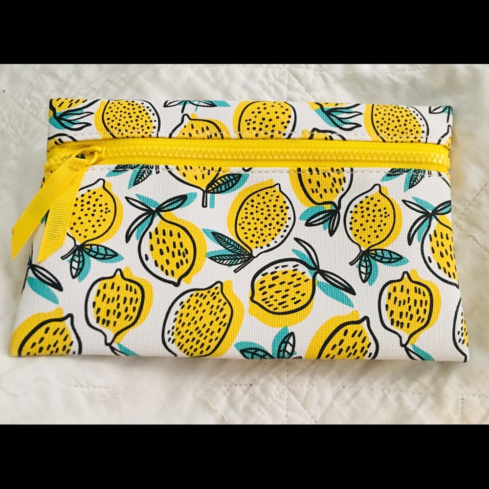 Lemon makeup bag ! Brand new !